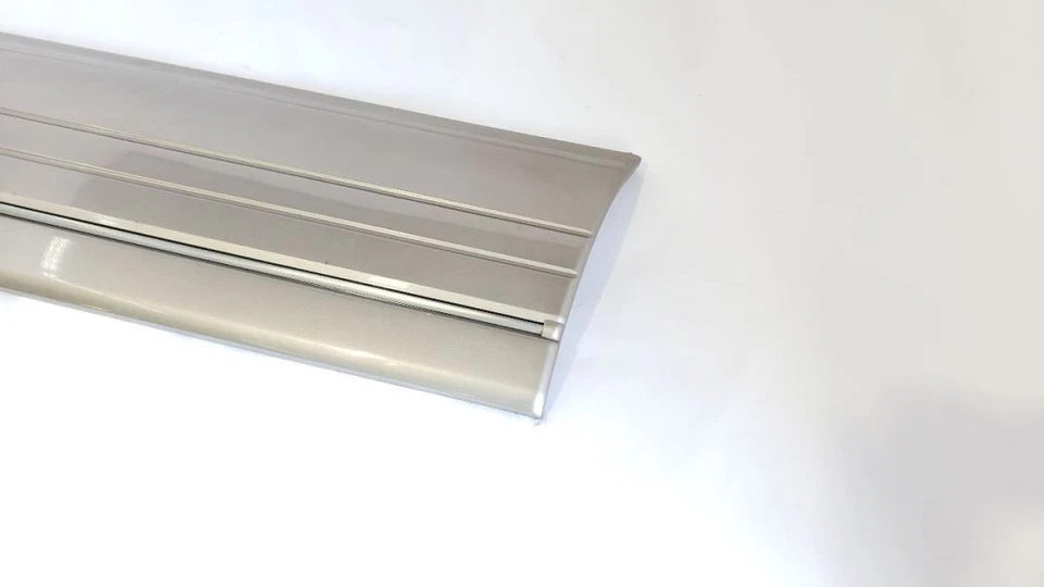 Front Right Door Moulding 1B1 Champagne Pearl OEM 1997 Lexus LX450 - Image 2 of 4