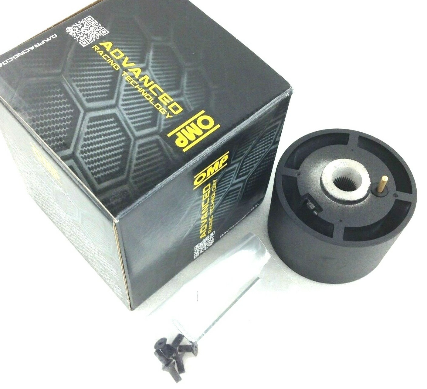 Genuine OMP steering wheel boss kit OD/1960TR845. Triumph, Herald