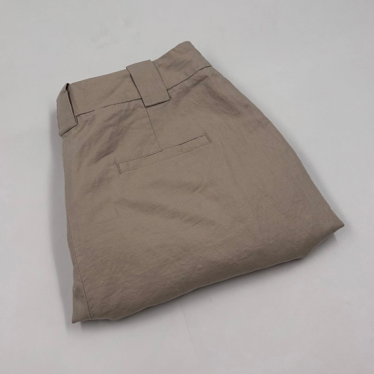 NWT J.McLaughlin Women's 8 Prince Tan Linen Blend Pleated High Rise Shorts