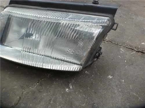 3B0941017R Faro Izquierdo para VOLKSWAGEN PASSAT BERLINA (3B2) Comfortline 94900 - Imagen 2 de 4