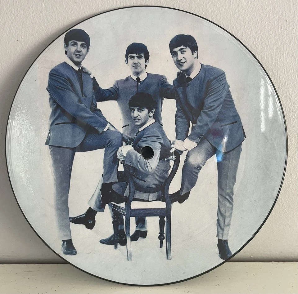 Love Me Do/PS I Love You By The Beatles. White Vinyl & Blue picture Disc 7” - Image 3 of 4