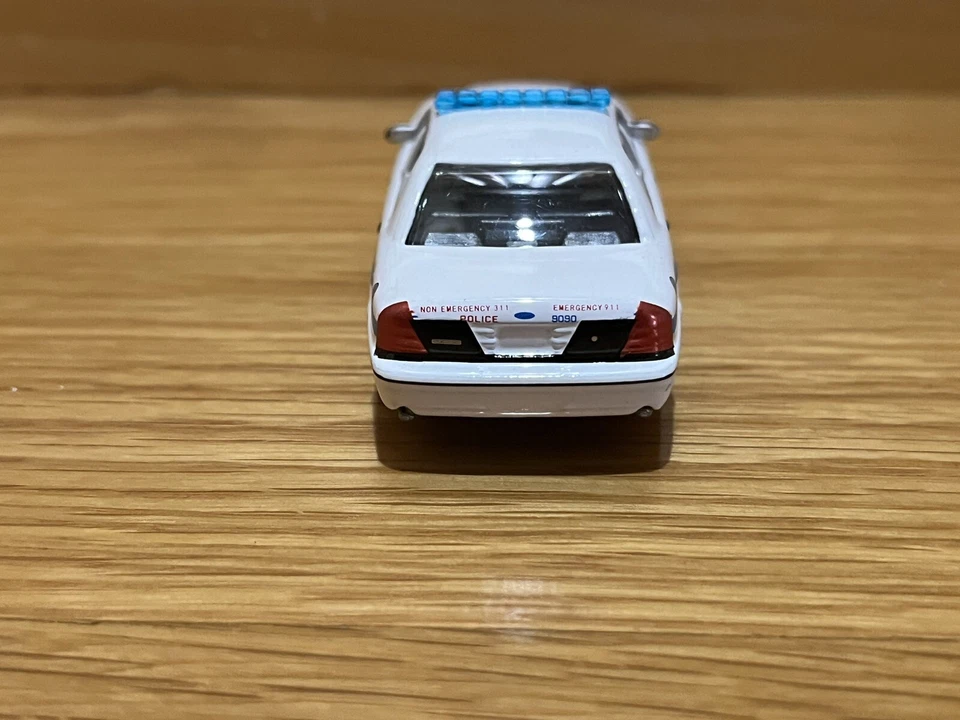Greenlight 1/64 2008 Ford Crown Victoria Chicago Police Dept Loose Very Rare 🚔 - Image 3 of 4