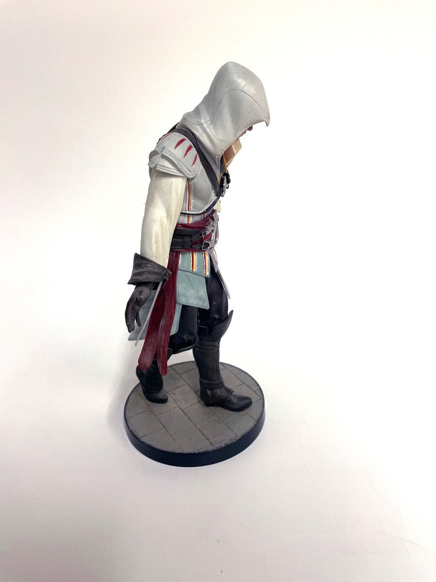 ASSASSINS CREED II Ezio Auditore フィギュア Assassin's Creed II 2 Ezio Auditore White Edition Statue