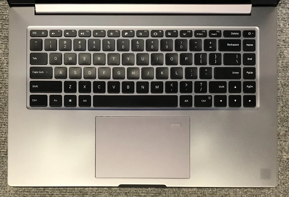 Xiaomi Mi Notebook Pro 15.6" Laptop i7-8550U 16GB RAM 512GB SSD + 256GB Local - Image 3 of 4