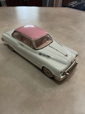 Buick Sedan Vintage Voiture Standard Friction Powered boxed 1/18 Scale