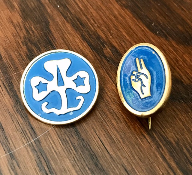 GSUSA Blue Lapel Pins Vintage Gold World Association of Girl Guides