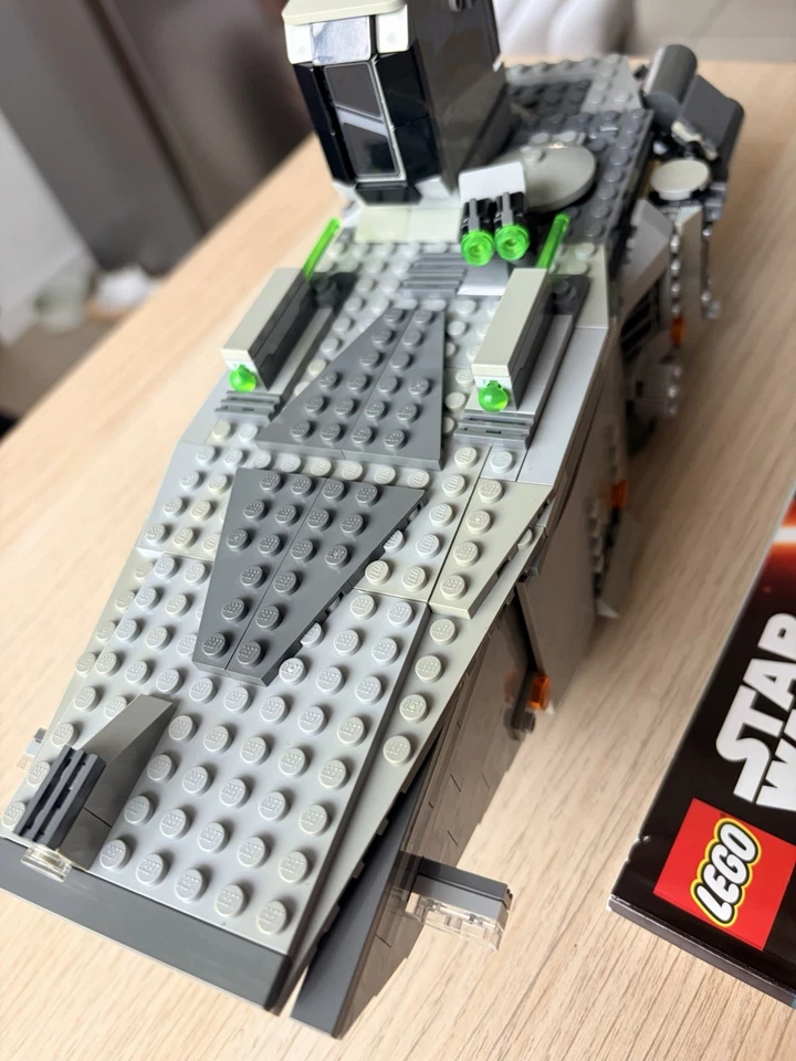 LEGO Star Wars 75103 First Order Transporter, photo 4 sur 5