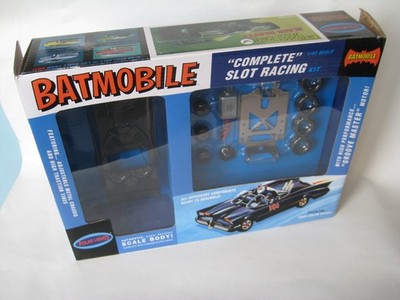 Polar Lights 1966 Batmobile Slotcar Bausatz 1/32 Slot Rennwagen selten b