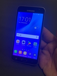 Samsung Galaxy J3 2016 schwarz entsperrt 8GB 1,5GB RAM Android Smartphone
