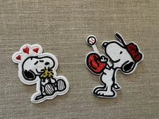 ( Set of 2) Peanuts Snoopy Embroidery Patches