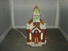 Galleria église lumineuse de collection en porcelaine fine peinte à la main, lot #25,