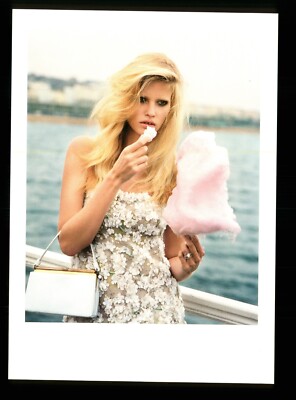 1 x Vogue Postkarte Lara Stone von Alasdair McLallan 2010   P308