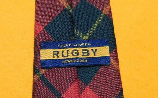 RALPH LAUREN RUGBY HECHO EN ITALIA ROJO/AZUL/AMARILLO TODA LANA CORBATA - CORBATAS DE DISEÑADOR. Foto 3 de 3