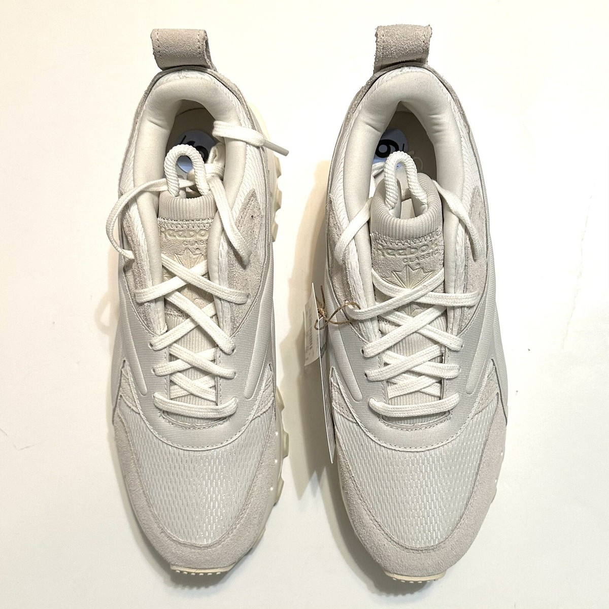 REEBOK CARDI B WOMEN'S 9 CLASSIC LEATHER ATHLETIC SNEAKER CHALK