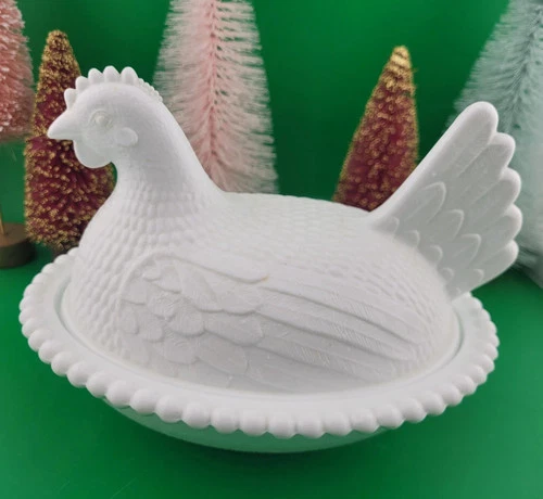 VINTAGE White Milk Glass Hen on Nest Covered Dish Chicken Candy Bowl Farmhouse