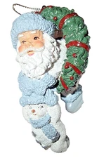 THE ENCORE GROUP CHRISTMAS ORNAMENT ~ SNOW BUDDIES ~ SANTA SNOWMAN WREATH *EUC
