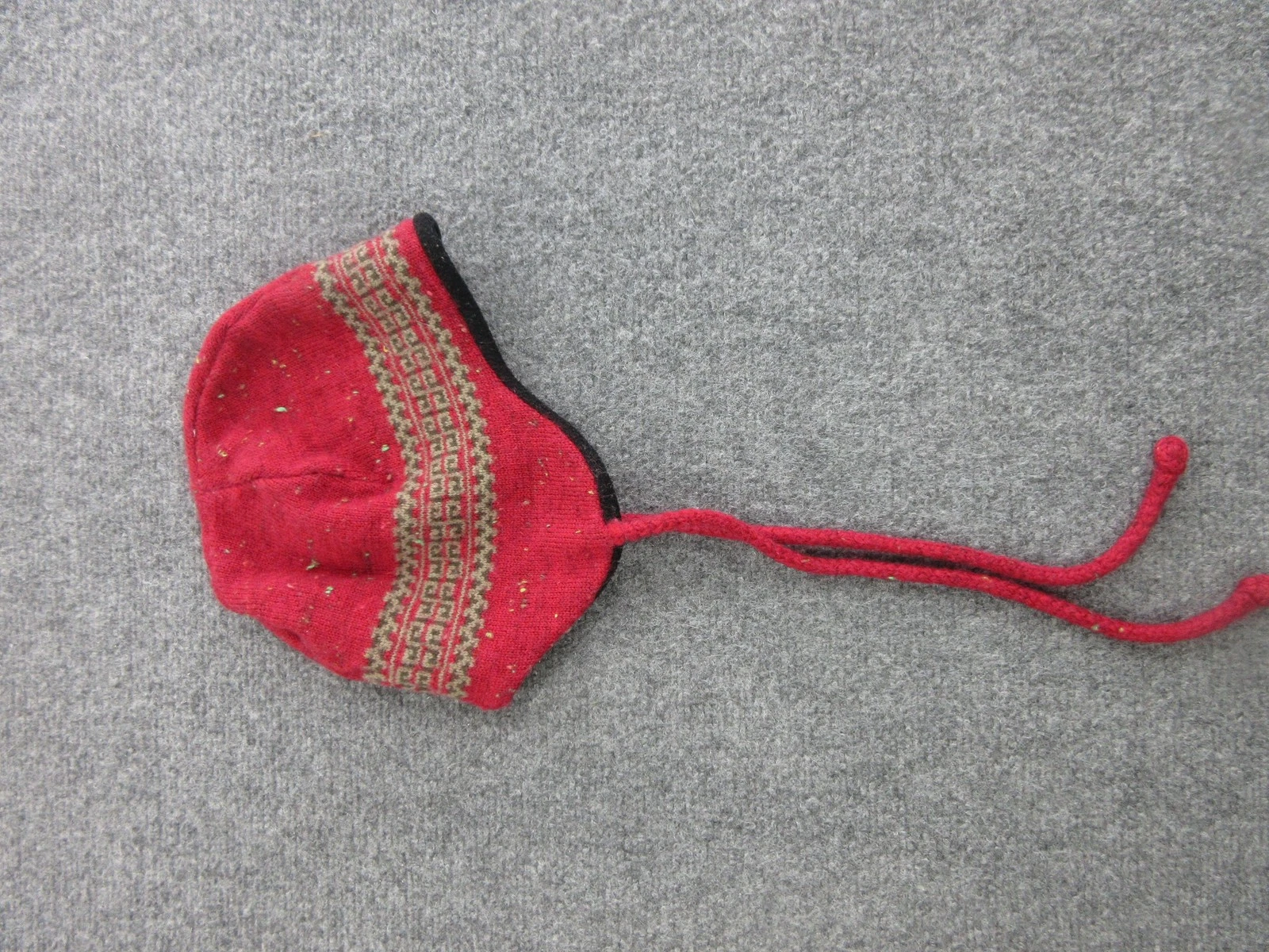 Arc'teryx Hat Trapper Mens One Size Red Wool Fleece Lined Ear Flap Winter
Opens in a new window or t