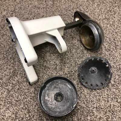 Heavy Duty White Enameled Steel / Chrome Juicer Manual Lever