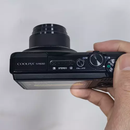 Nikon Coolpix S9100 Compact Digital Camera 12.1 MP 18x Wide Zoom Black- 90% New - Picture 4 of 7
