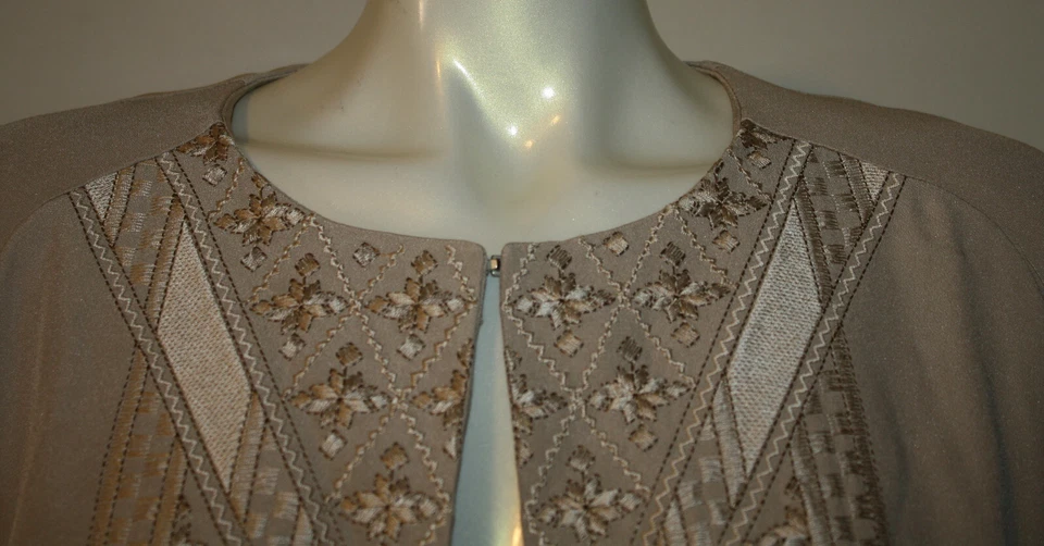 Chaqueta MARINA RINALDI Beige Mezcla Seda NUEVA CON ETIQUETAS 21 M L Bordada Frontal Italia Foto 2 de 4