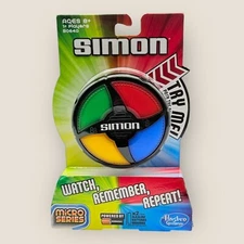 New Hasbro Simon Micro Series Electronic Handheld Memory Game 2013 Tested Works