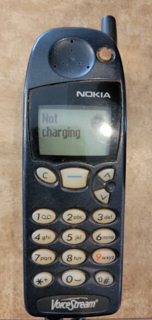 Nokia VoiceStream 5190 Phone Powers On Thick Extending Holder No Charger
