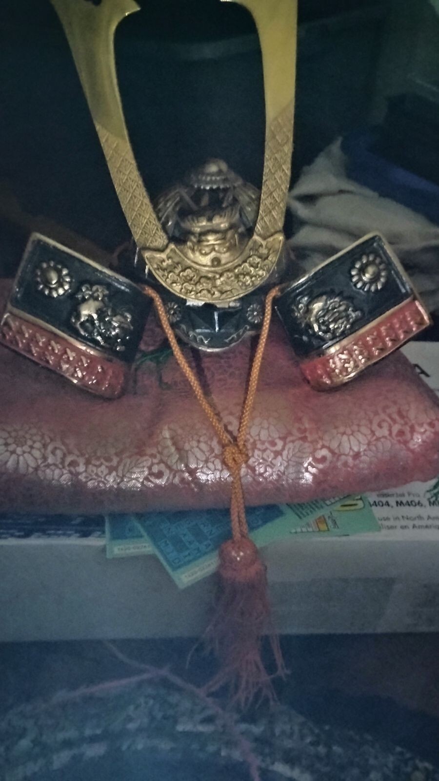 VTG Japanese Samurai Kabuto Helmet Heavy Cast Iron Small Tassel Art Decor Japan