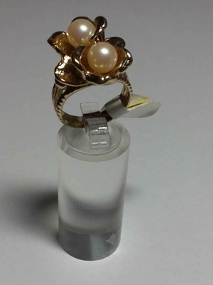 Sum Spec Size 8 18K HGE Ring Faux Pearls 7.9  Grams (L2)