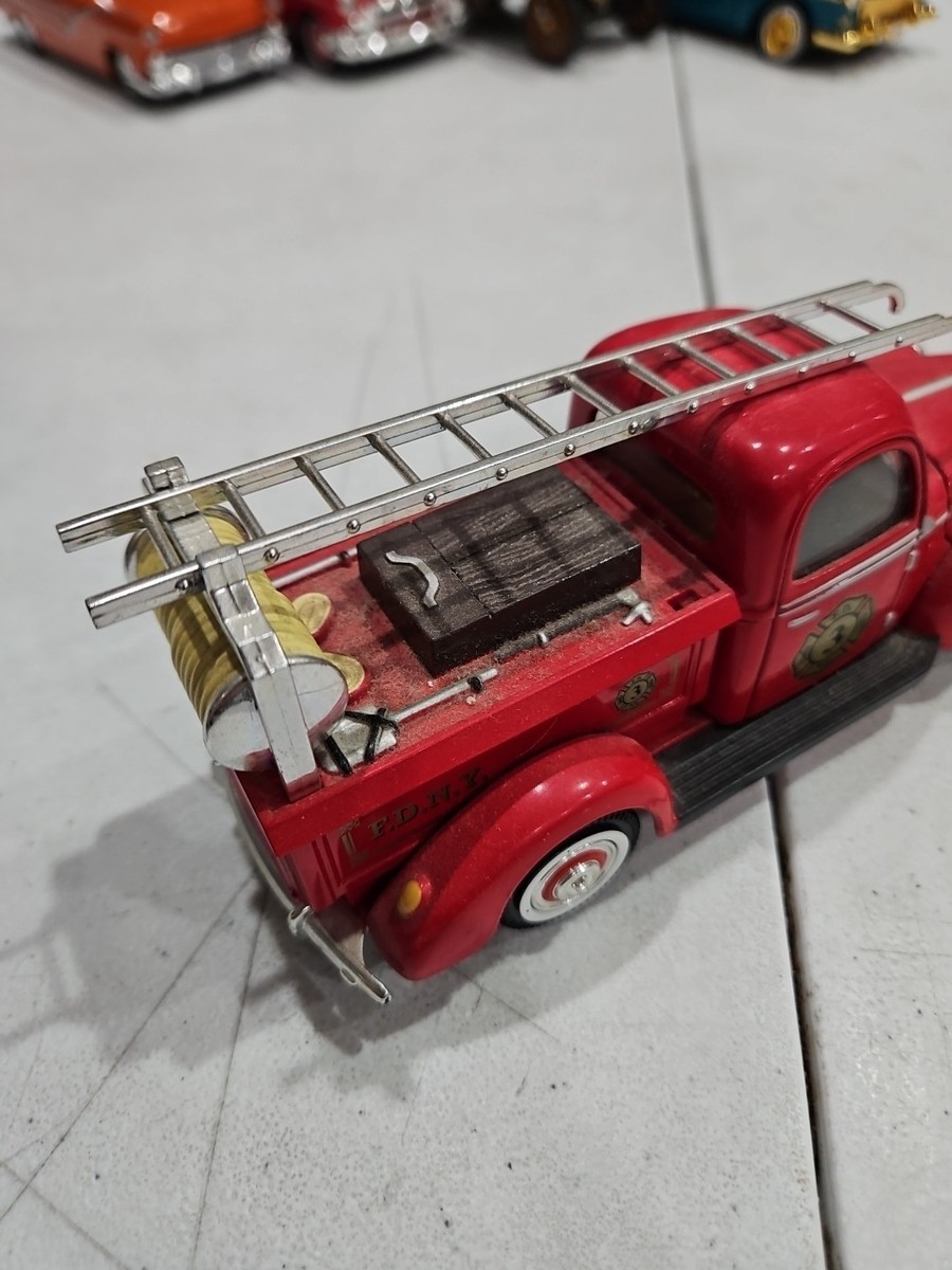 Golden Wheel Premier Edition 1940 Ford Replica die-cast fire