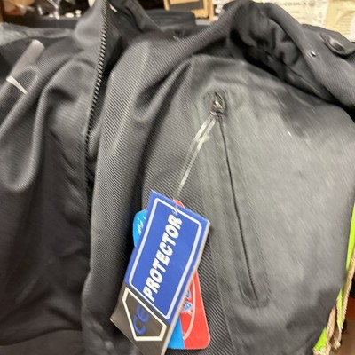 ALPHA Cycle Gear Motorcycle/Dirt-bike Jacket  L/xl