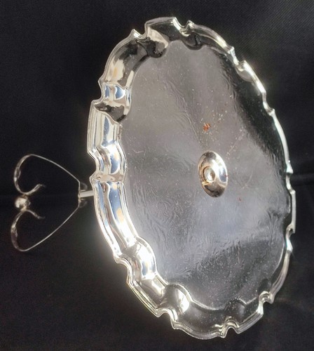 Servizio da tè pomeridiano in metallo inciso color argento - Foto 3 di 3
