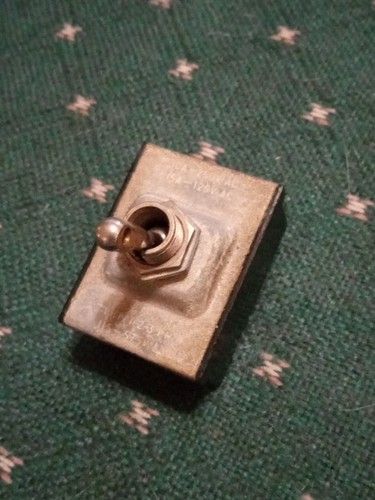 Vintage Cole Hersee Toggle Switch 10A-250V AC 15A-125V AC USA Works Great 3 Way