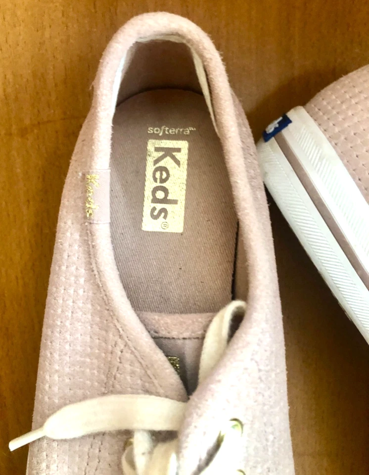 Tenis informales Keds con cordones de gamuza perforada rosa malva pálido para mujer talla 7,5 Foto 3 de 4