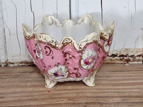 Antico piatto condimento caramelle porcellana rosa smerlato bordo oro dipinto a mano - Foto 8 di 12