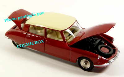 DINKY TOYS car CITROEN DS 19 open hood ref 530 Atlas new in box