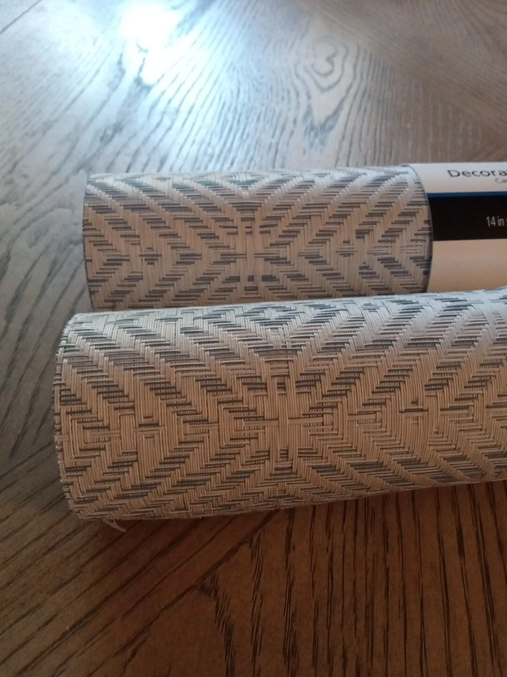 Mainstays Decorative Runner 14" x 72" Blue & White. Set Of 2 New With Tags - Image 2 of 4