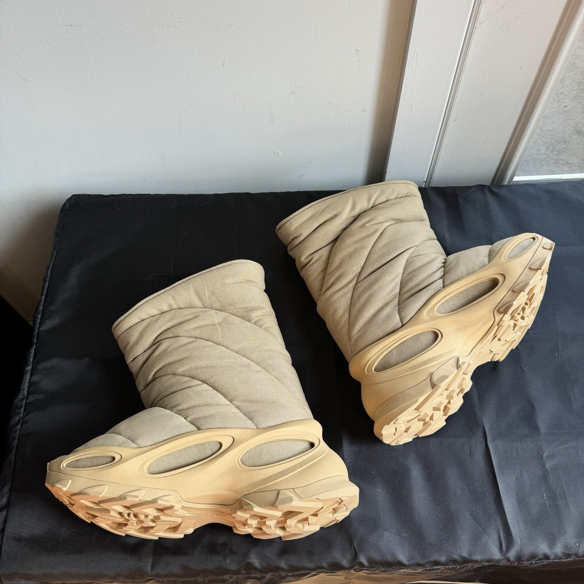 NEW adidas Yeezy NSLTD Boot Khaki | Men's Size 7 | GX0054 | eBay