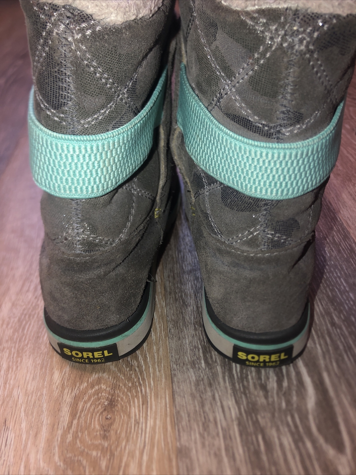 SOREL Rylee Camo Camouflage Boot Gray Suede Sherpa Youth Girls Size 13