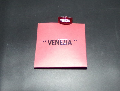 New Carnival ''VENEZIA'' fun FUN ship EFFY jewelry barrel RED Glitter  ABS
