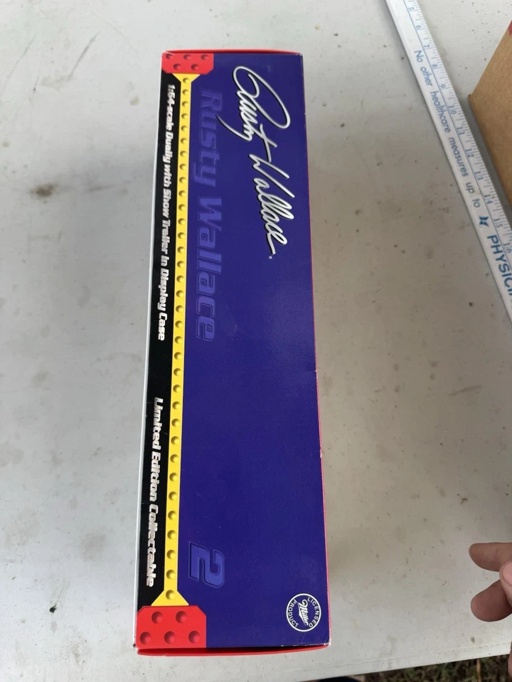 1/64 Action Rusty Wallace Miller Lite #2 Dually With Trailer NASCAR 1997 - Image 4 of 4