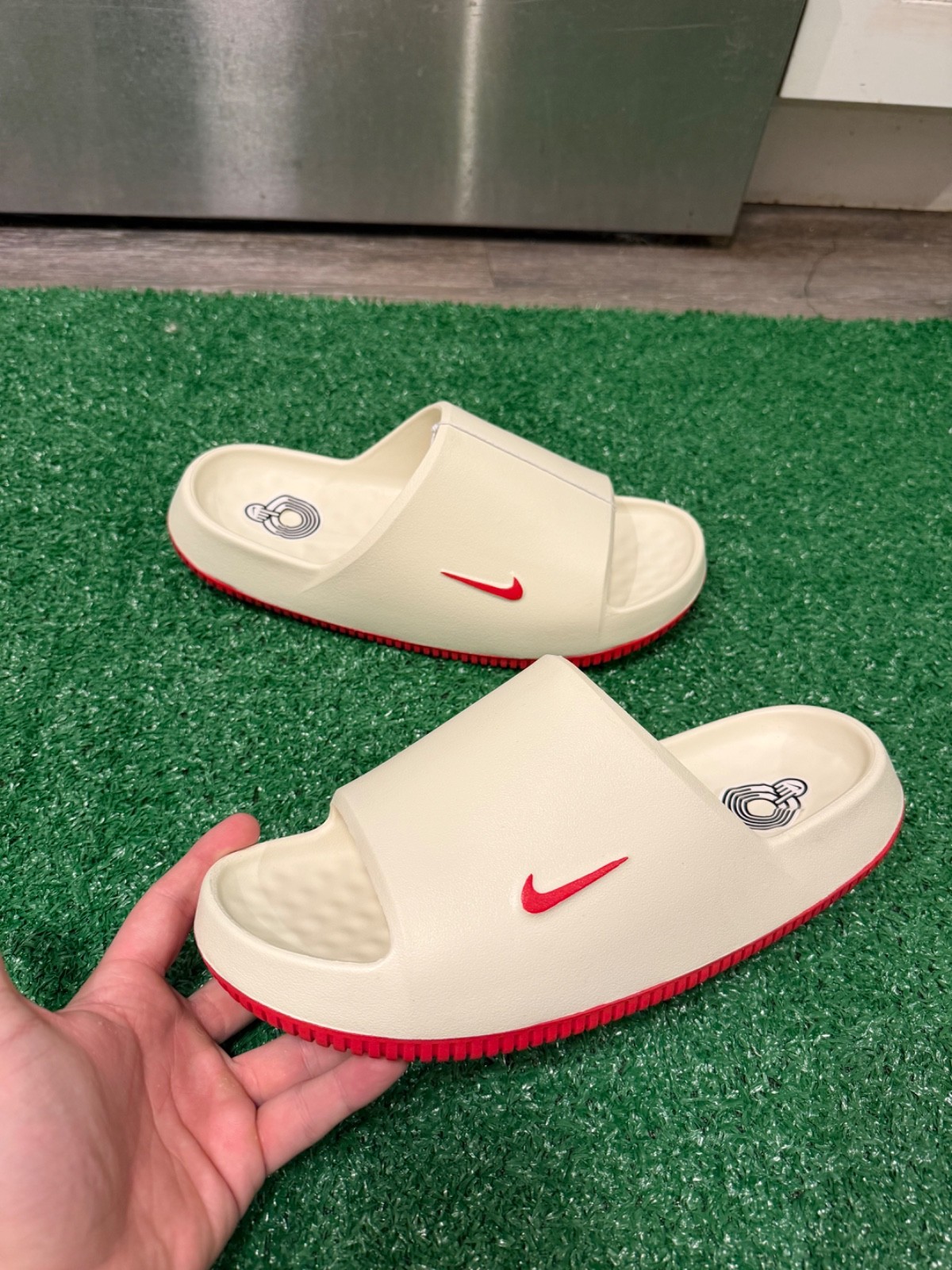 NEW Nike Calm 2.0 Men's Slides Sandal White/Red Size 11 men’s Ohio State NWT