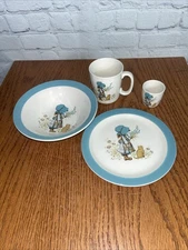 1978 Holly Hobbie Breakfast Set Of  4 Dishes Turquoise Blue EUC
