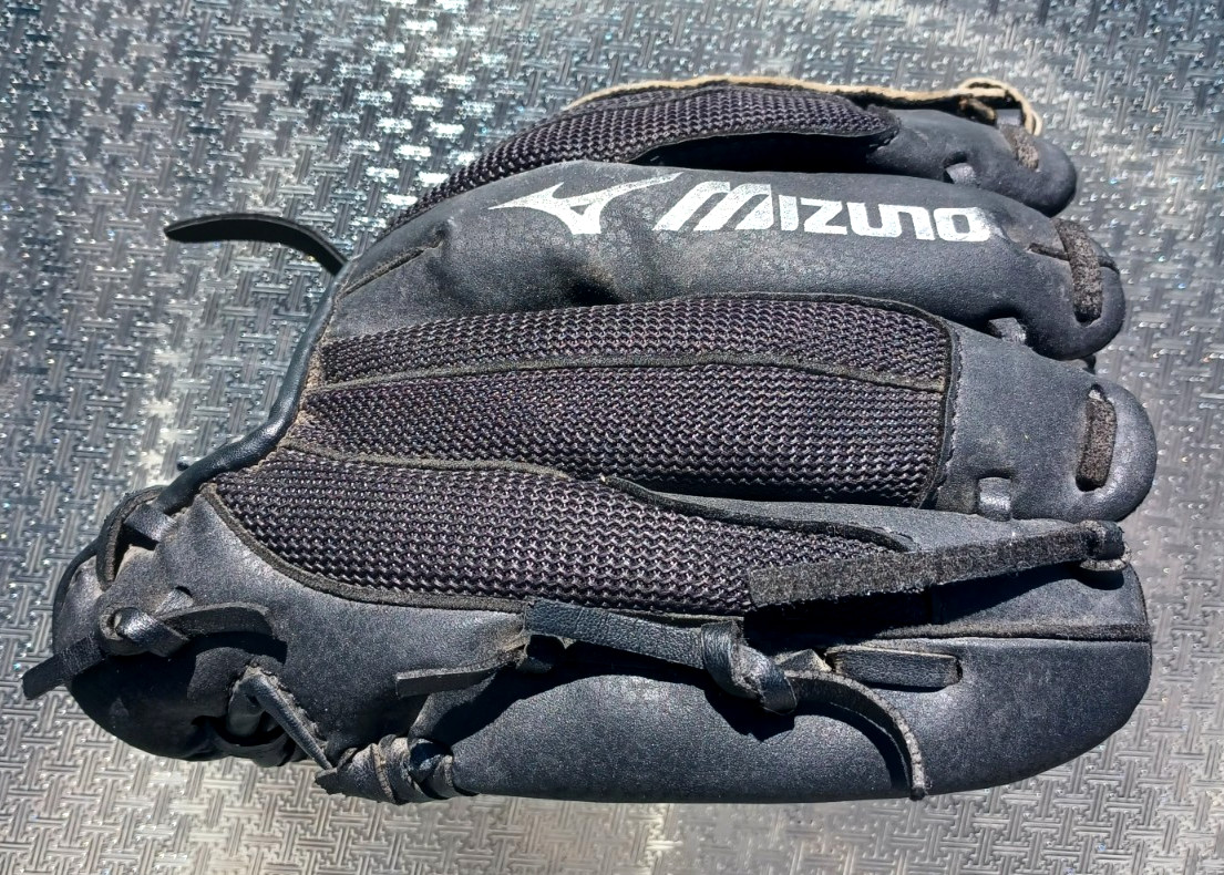 MIZUNO Prospect GPP 1000Y3 10&rdquo; PowerClose Youth RHT Baseba