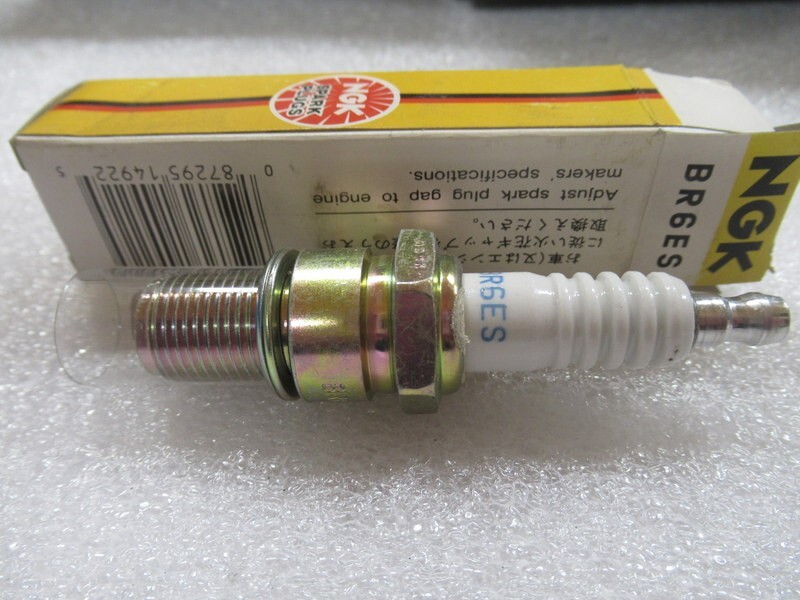 Lot of 3 Genuine NGK Marine BR6ES Spark Plug, 4922 OEM New Factory Boat Parts
