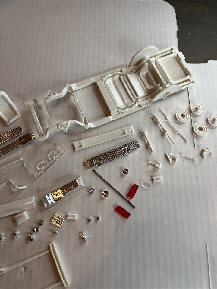 JOHAN 1966 OLDSMOBILE TORNADO ORIGINAL CHASSIS/PARTS!!! NOS! CIRCA