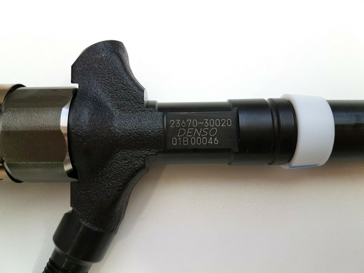 yü Fuel Injector 23670-30020 TOYOTA LAND CRUISER 3.0 D4d New OEM