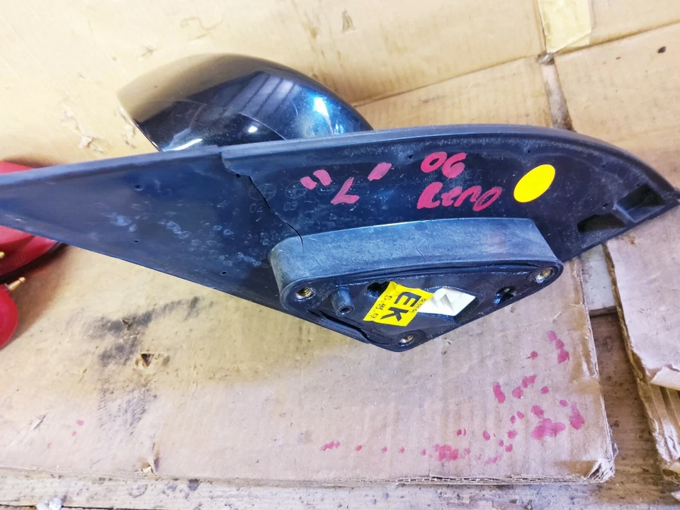 SUZUKI RENO ЗЕРКАЛО С ЭЛЕКТРОПРИВОДОМ СО СТОРОНЫ ВОДИТЕЛЯ ЧЕРНЫЕ ЦАРАПИНЫ И ПОТЕРТОСТИ 2006-2008 - Изображение 2 из 4