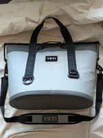 Yeti Hopper Two 30 Soft-Sided Portable Magnetic Cooler Charcoal Gray Strap