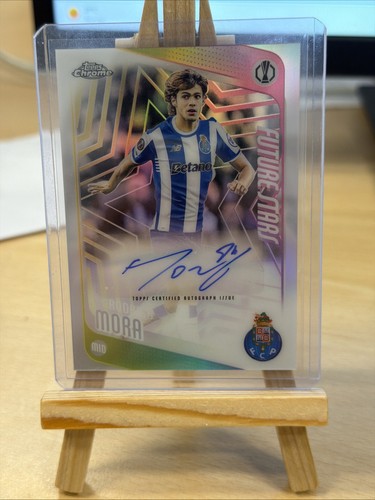 2025-26 Topps Chrome UEFA Club Competitions Future Stars Autograph Rodrigo Mora