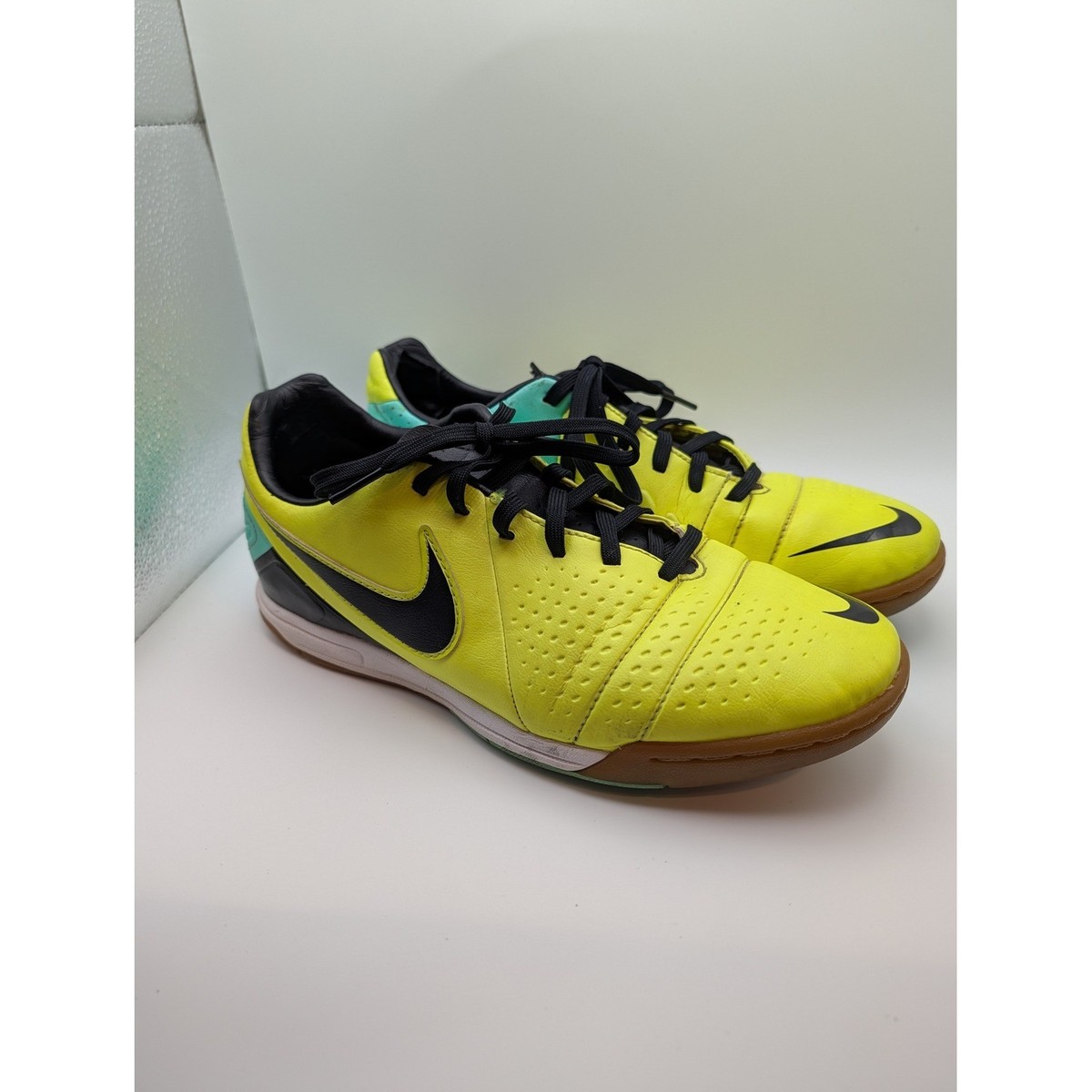 Nike CTR360 Libretto III IC Indoor Soccer Shoes Volt Black Mens